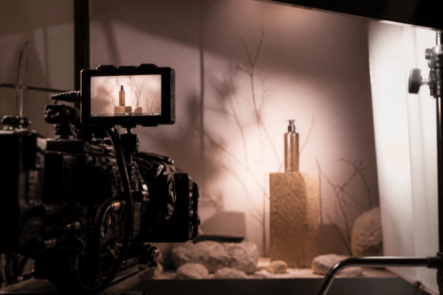 Reklam video çəkilişi — peşəkar studio production